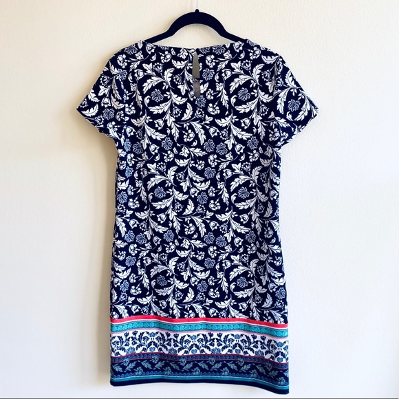 Banana Republic Short Sleeve Dress - Picture 2 of 2